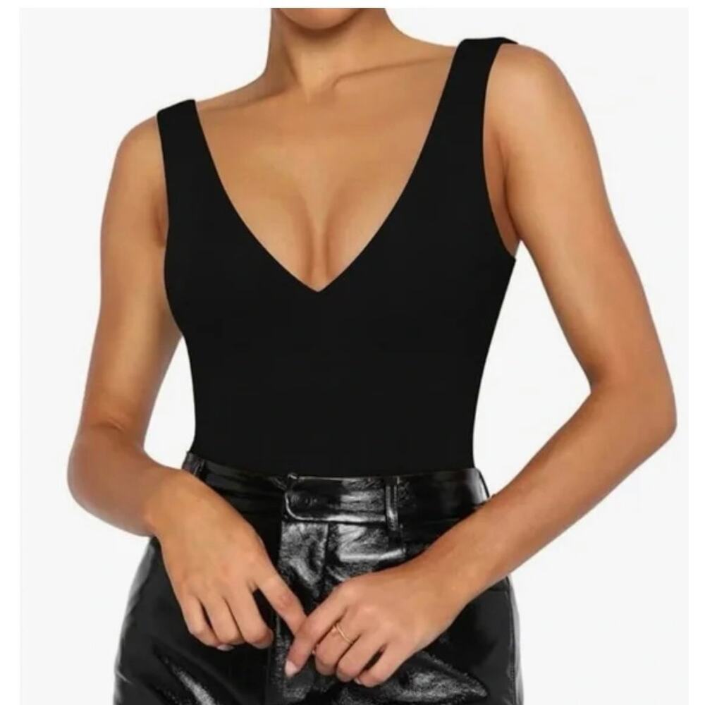 UEU Back to the Basics Black Bodysuit Size XL